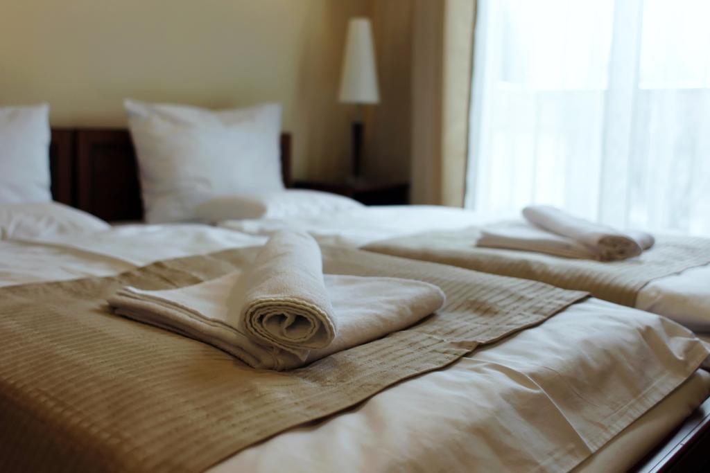 Hotel Brill Oroshaza Phòng bức ảnh