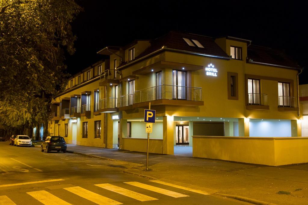 Hotel Brill Oroshaza Ngoại thất bức ảnh